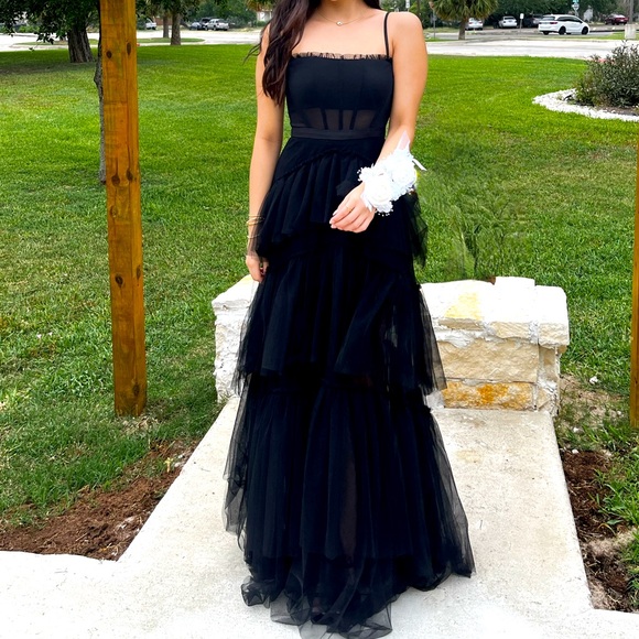 Betsy & Adam Tier Prom Dress - Picture 4 of 5